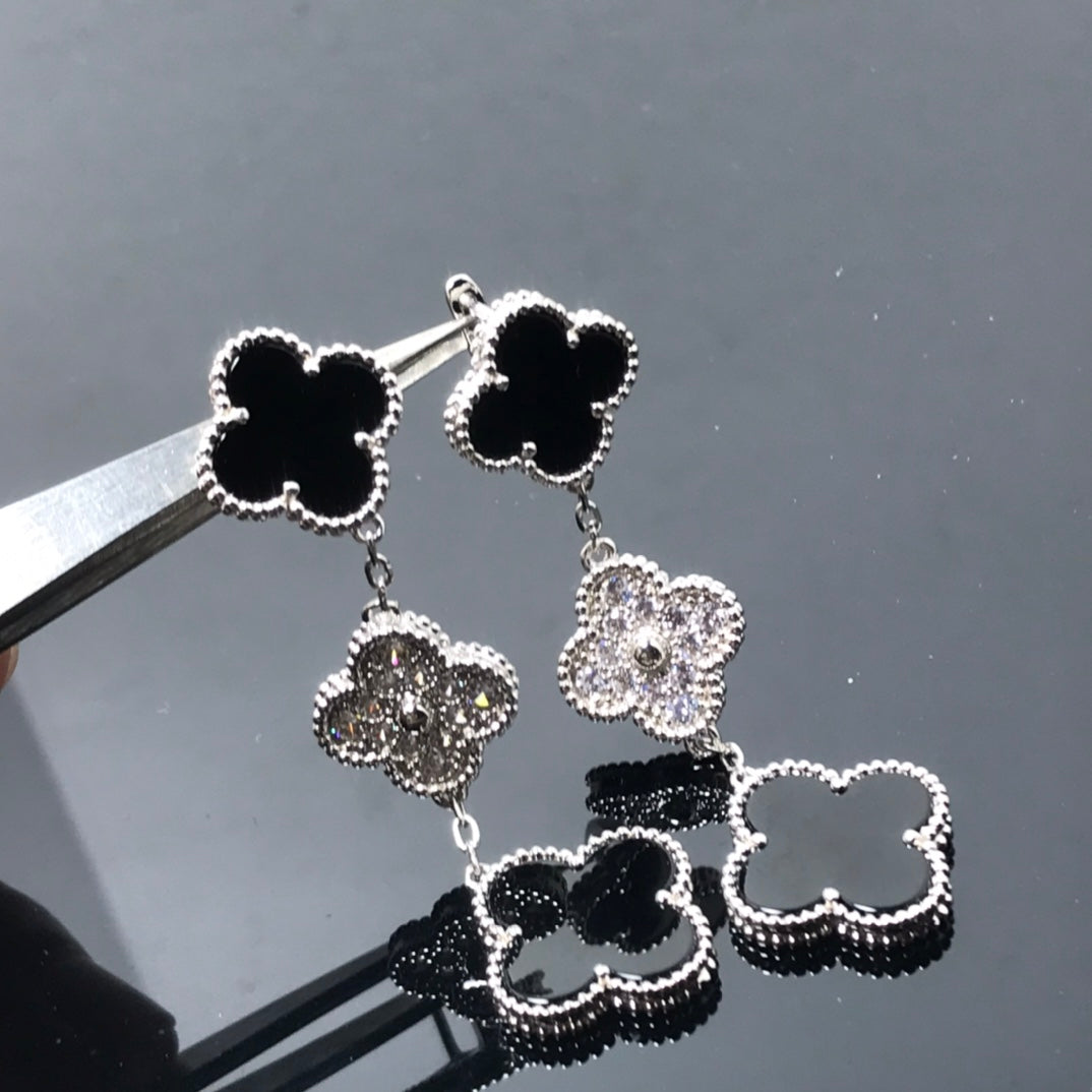 [Olivia JW]CLOVER 3 MOTIF DIAMOND ONYX SILVER EARRINGS