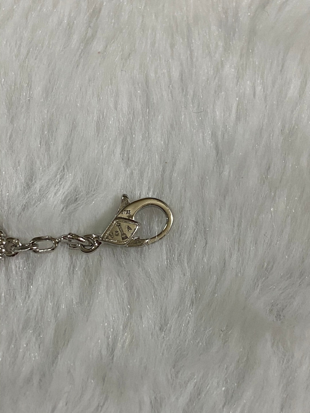 [Olivia JW]CLOVER 1 MOTIF PIETERSITE BRACELET