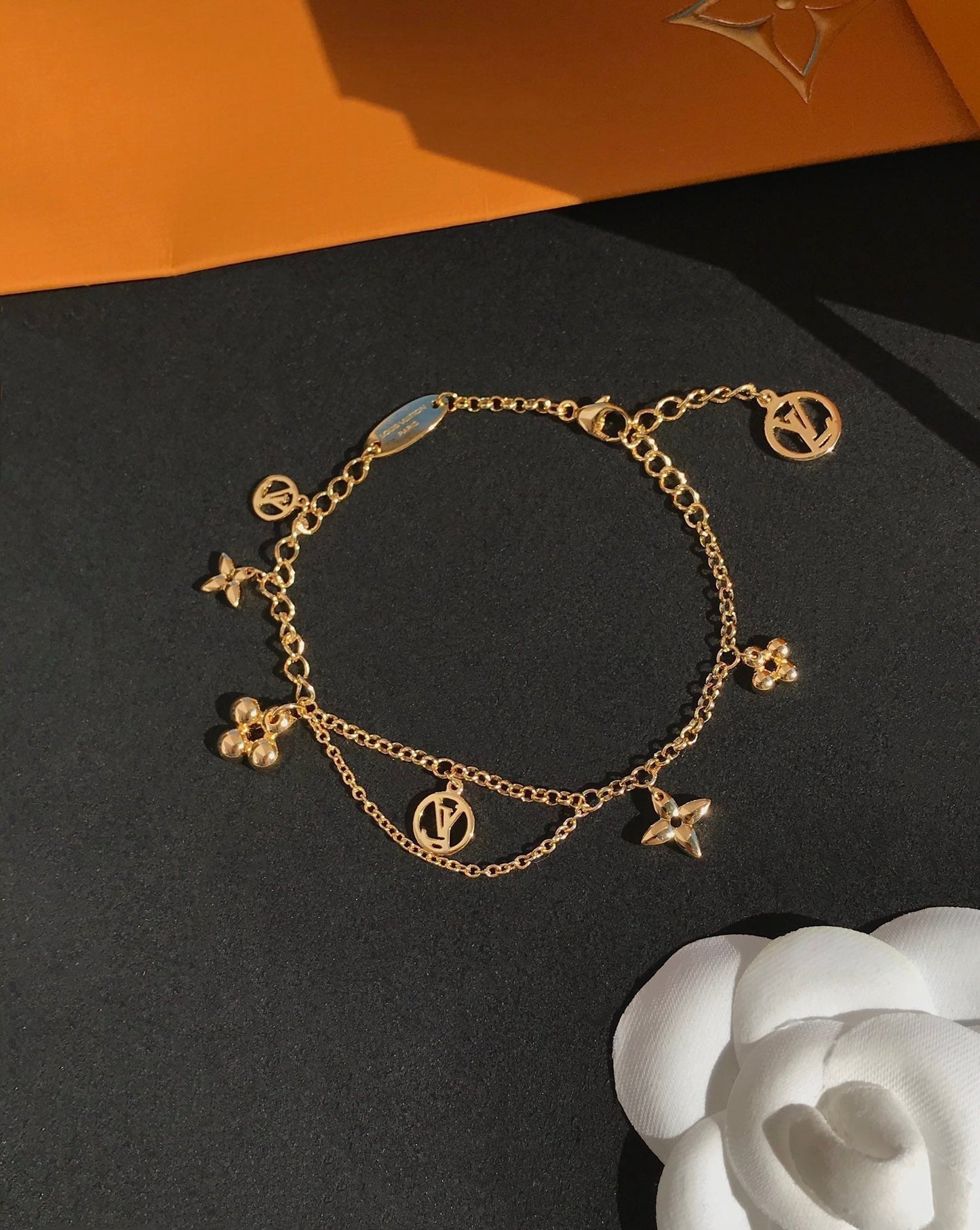 [Everoly JW] BLÜHENDES ROSA GOLD-MOP-ARMBAND