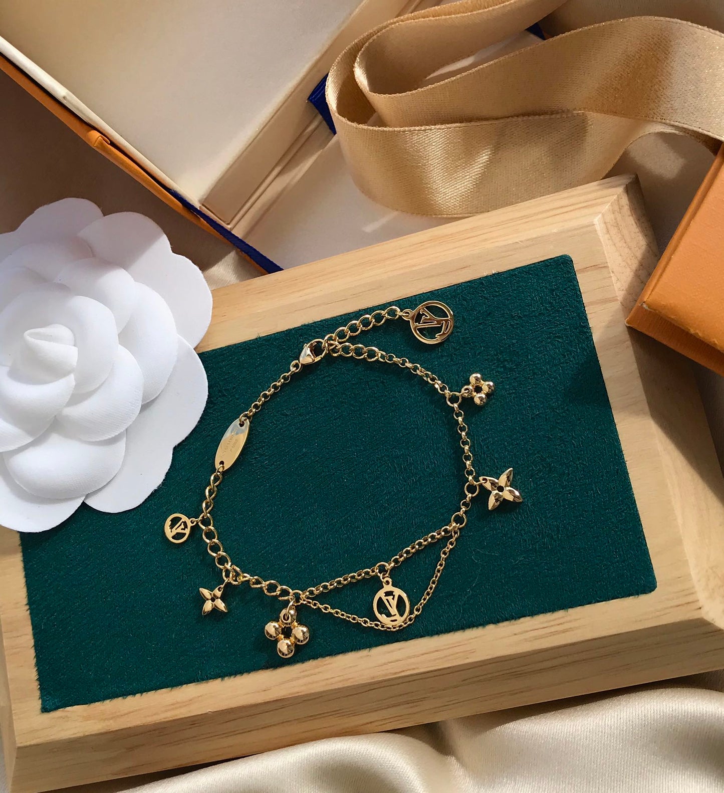 [Everoly JW] BLÜHENDES ROSA GOLD-MOP-ARMBAND