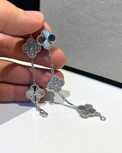 [Everoly JW]  CLOVER 5 MOTIF LASER BRACELET COLLECTION