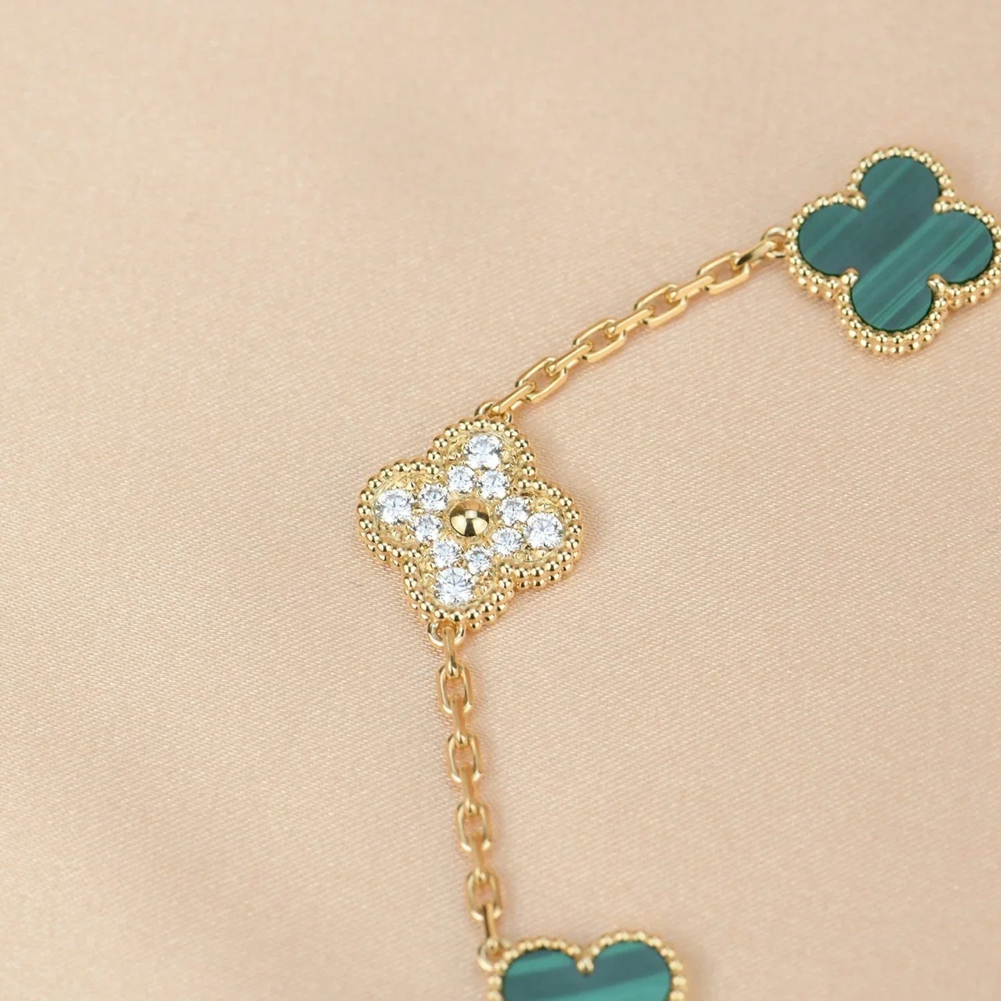 [Everoly JW]  CLOVER 5 MOTIF MALACHITE BRACELET COLLECTION