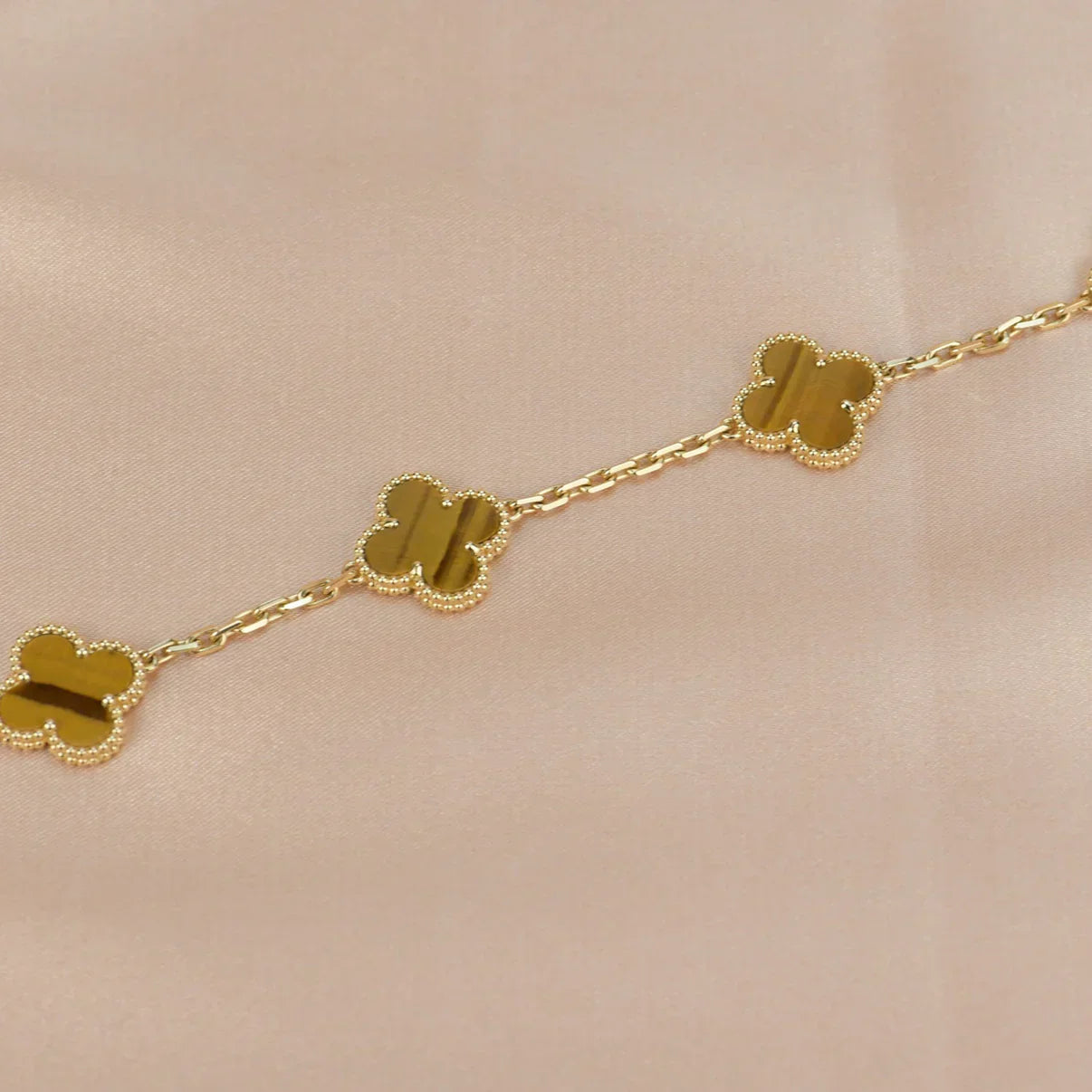 [Everoly JW]  CLOVER 5 MOTIFS TIGER EYE BRACELET COLLECTION