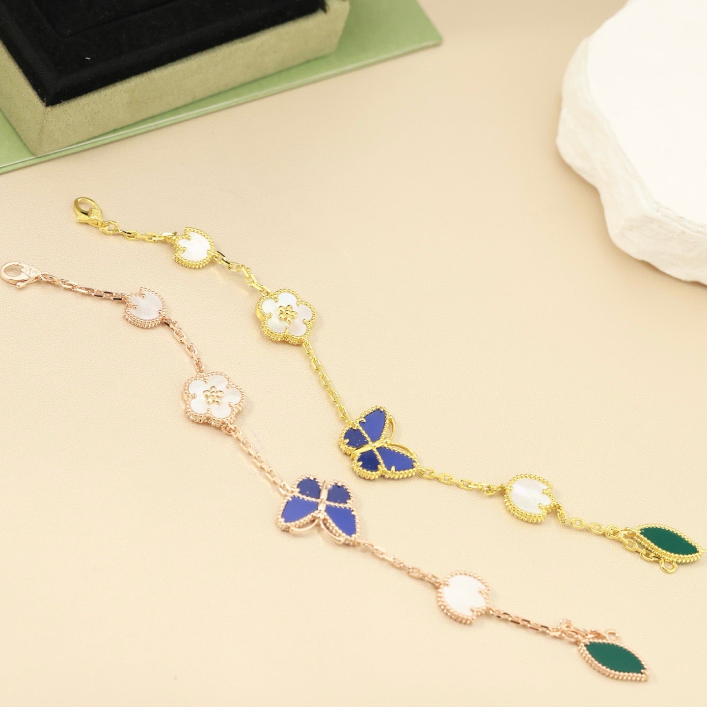 [Olivia Jewelry]LUCKY SPRING BUTTERFLY 5 MOTIF BRACELET