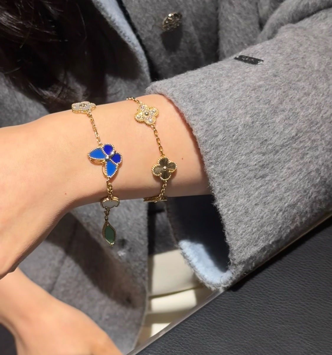 [Olivia Jewelry]LUCKY SPRING BUTTERFLY 5 MOTIF BRACELET