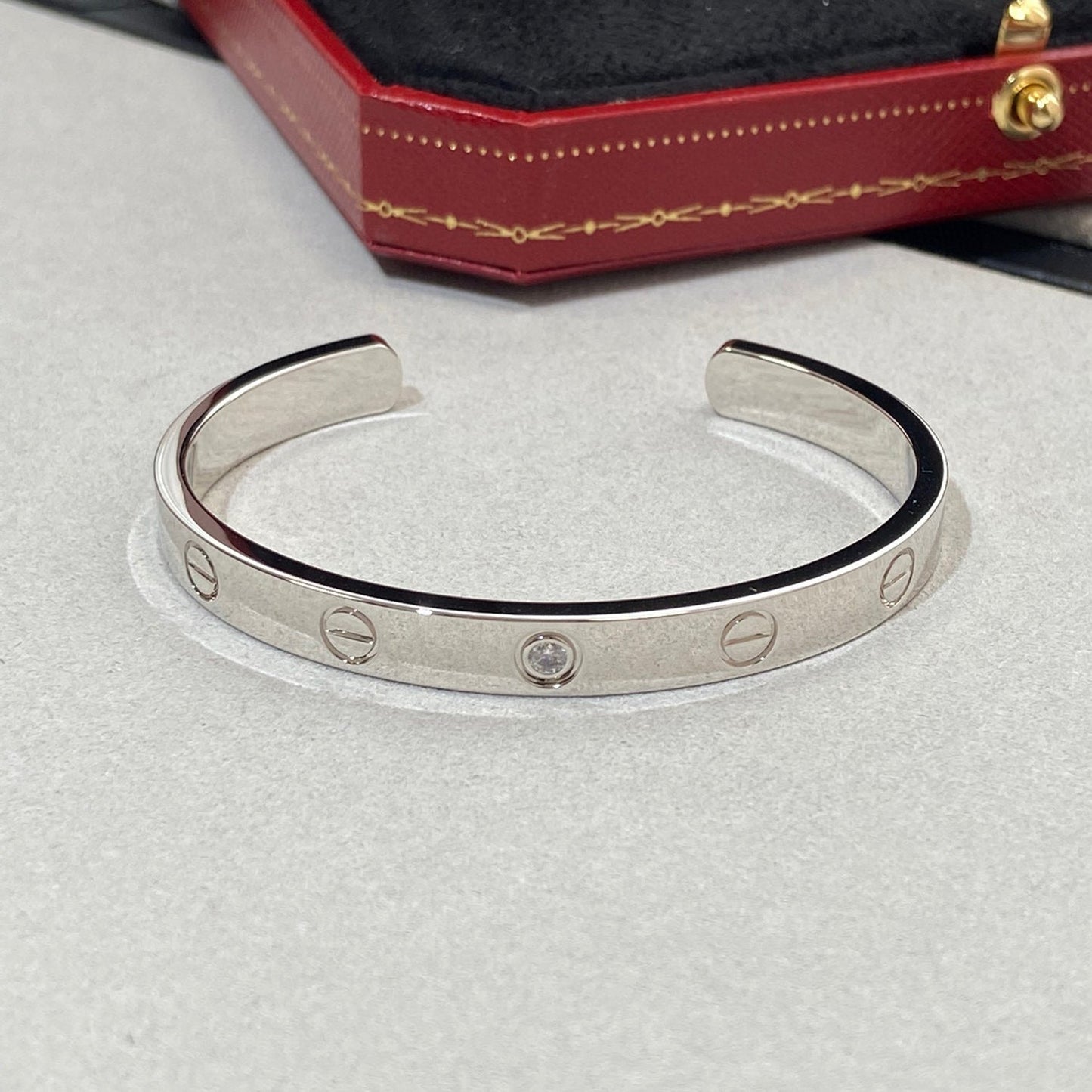 [Everoly JW] Liebesarmband, 6,1 mm, 1 Diamant, offene Manschette 