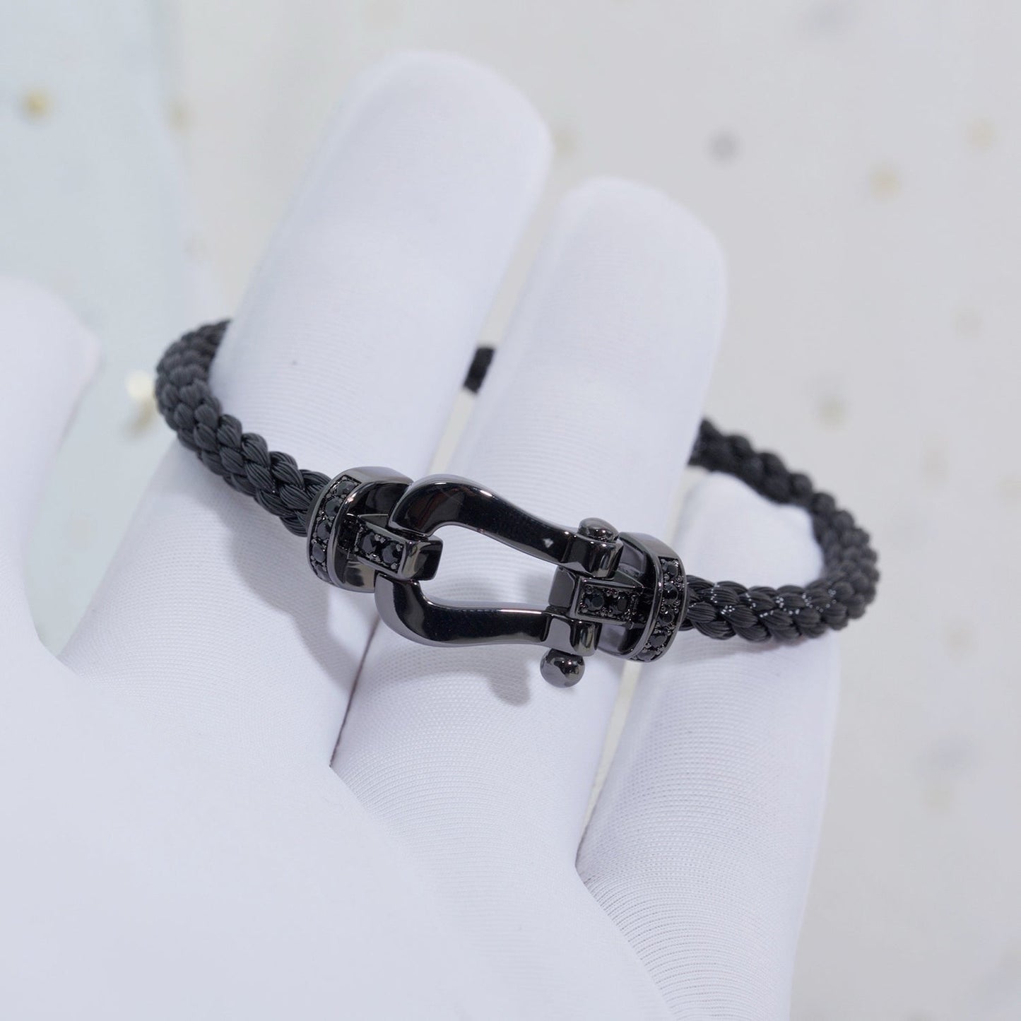[Everoly JW]FORCE LARGE SERIES HORSESHOE BLACK SAMURAI BRACELET