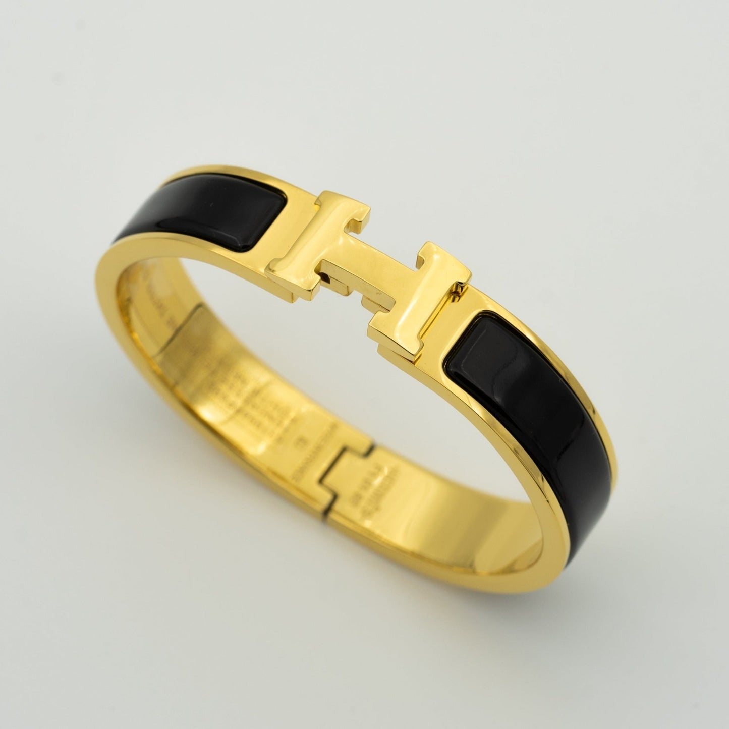 [Olivia JW]H BLACK BRACELET