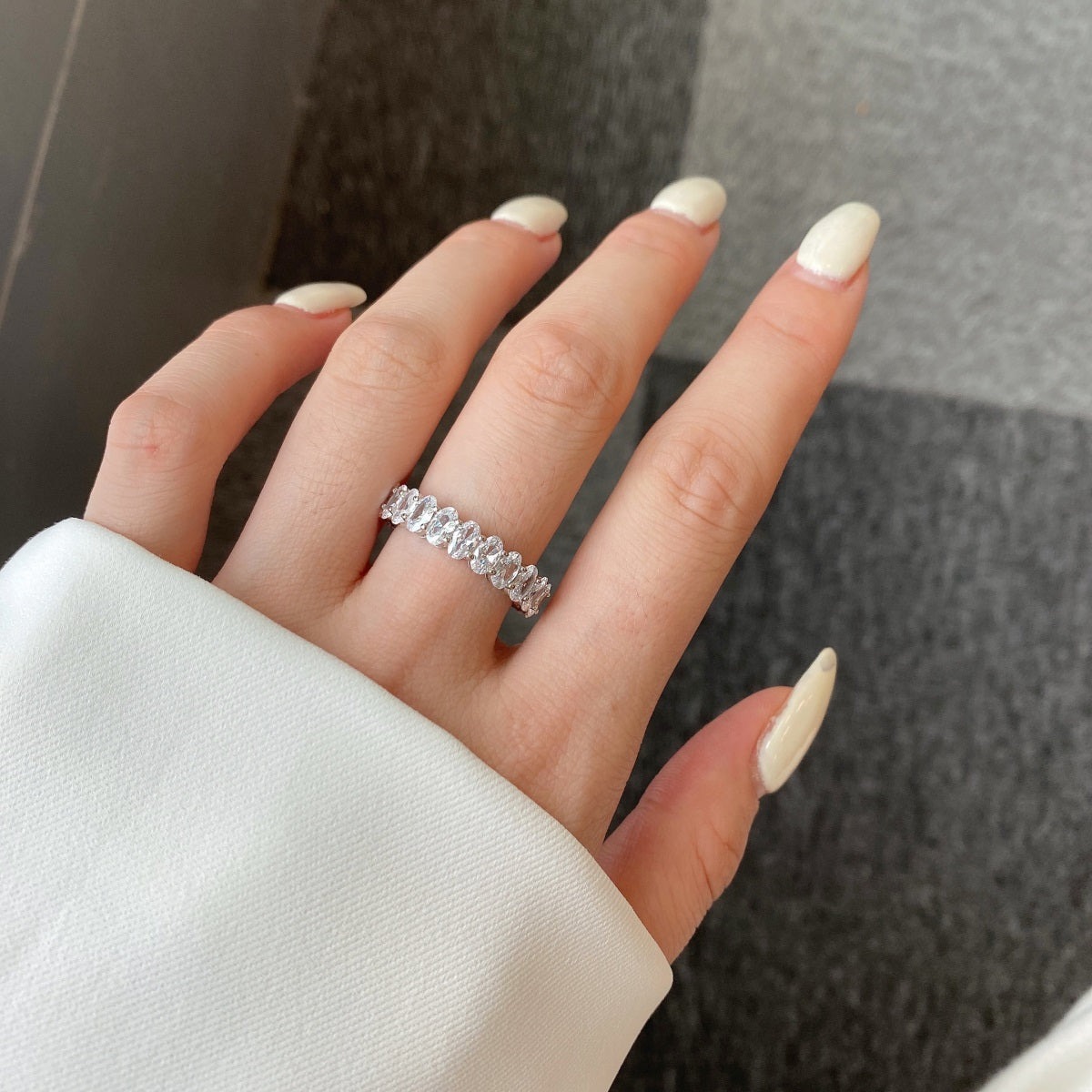 [Olivia JW]Ornate Oval Cut Tennis Ring