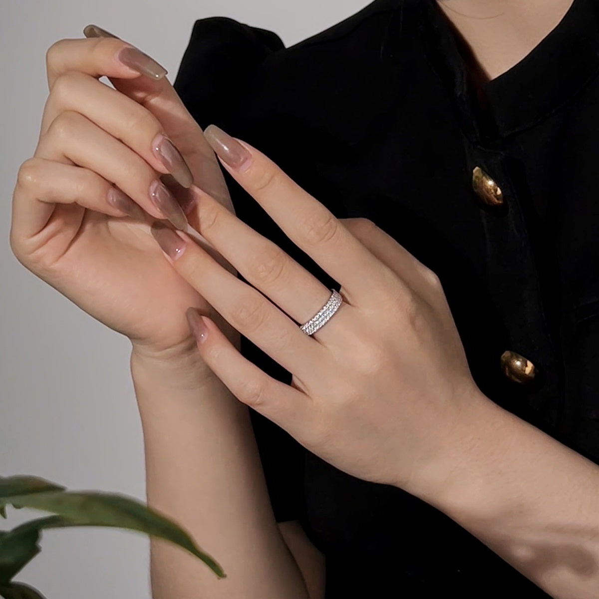 [Olivia JW]Dainty Round Cut Tennis Ring