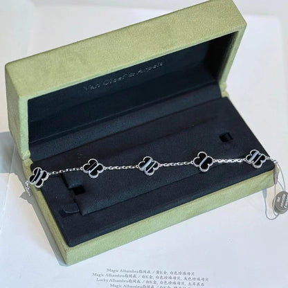 [Everoly JW]  CLOVER 5 MOTIF PULSAR STONE BRACELET COLLECTION