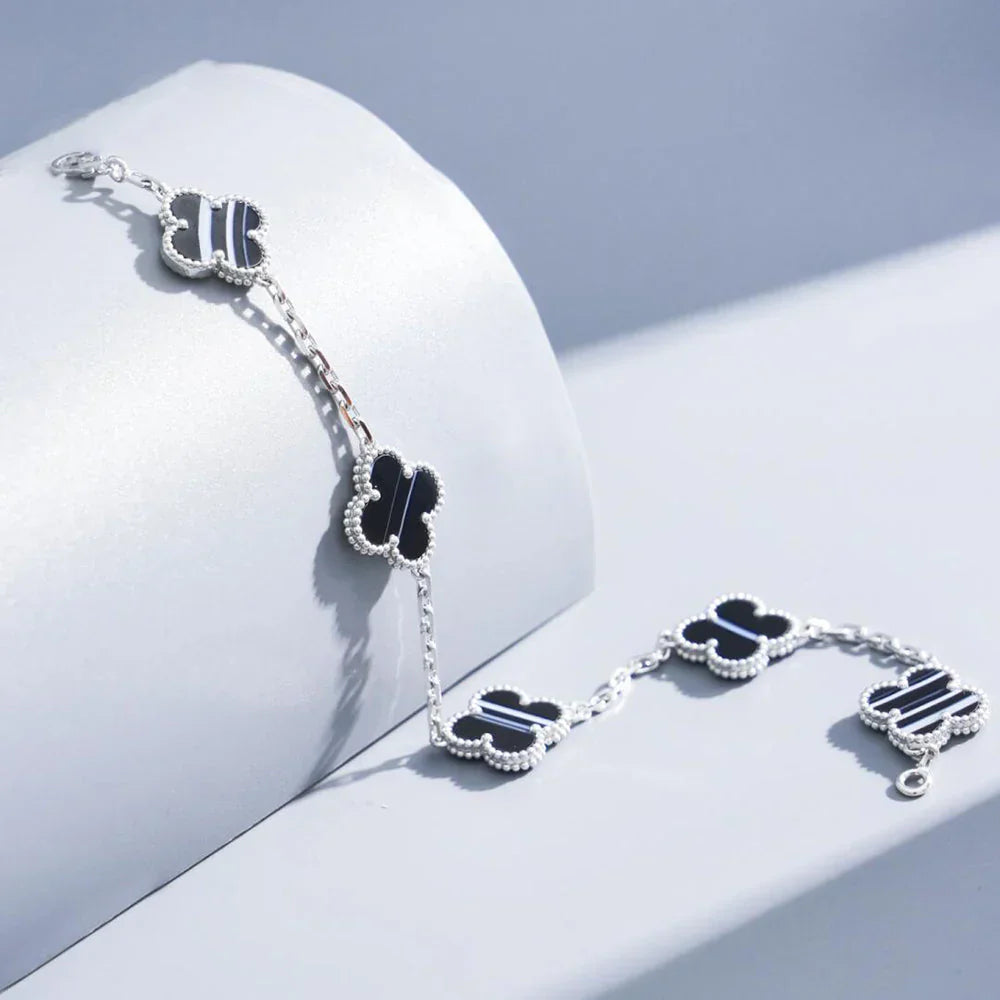[Everoly JW]  CLOVER 5 MOTIF PULSAR STONE BRACELET COLLECTION
