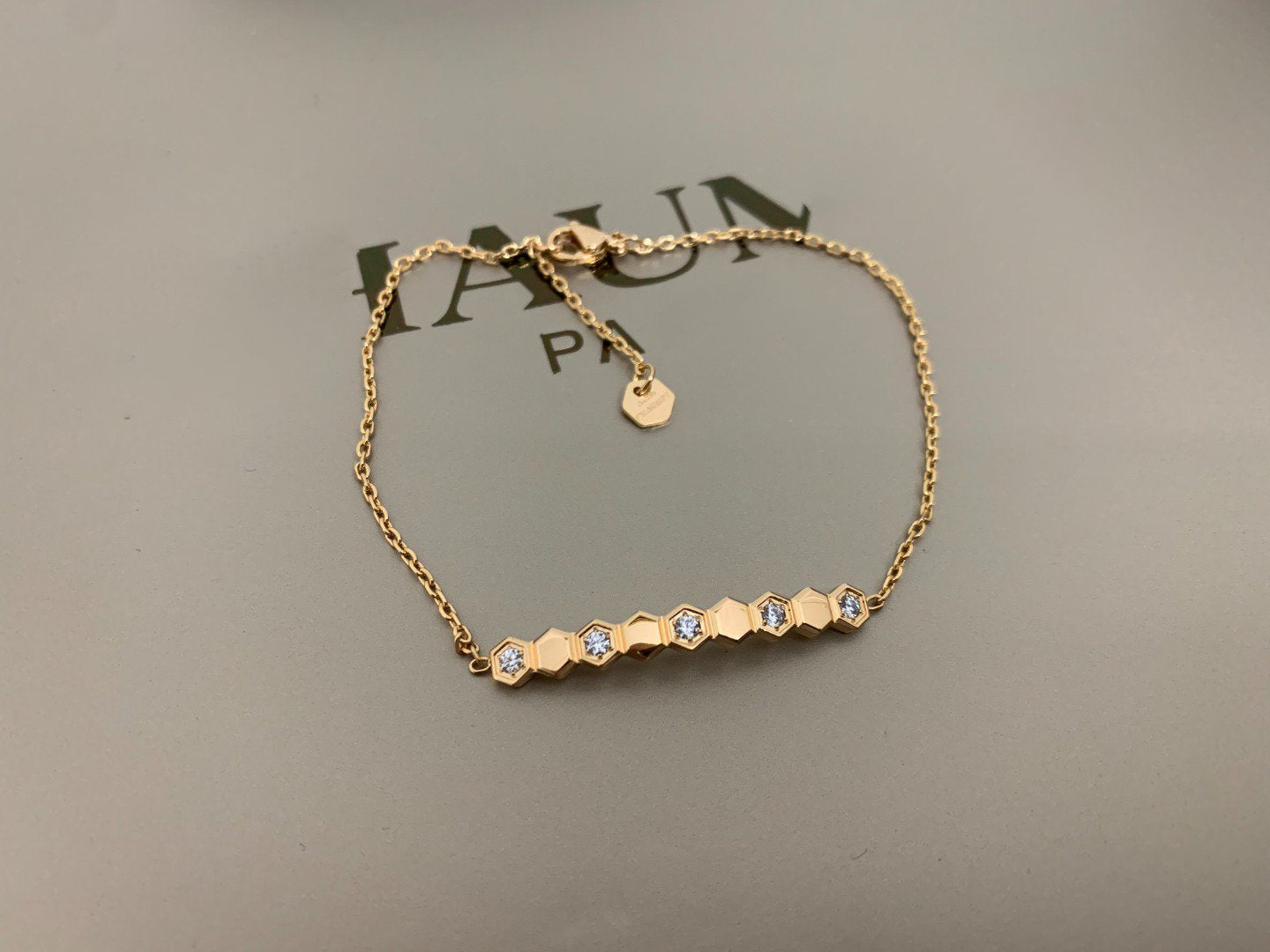 [Everoly JW] BEE LOVE ARMBAND DIAMANT 