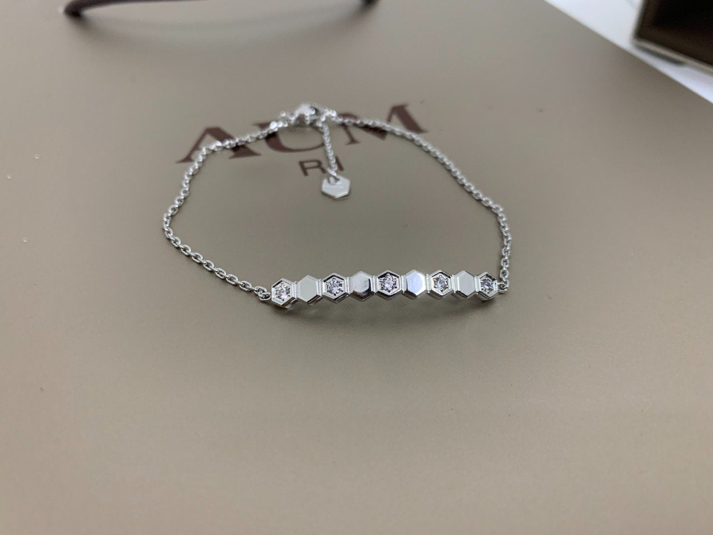 [Everoly JW] BEE LOVE ARMBAND DIAMANT 