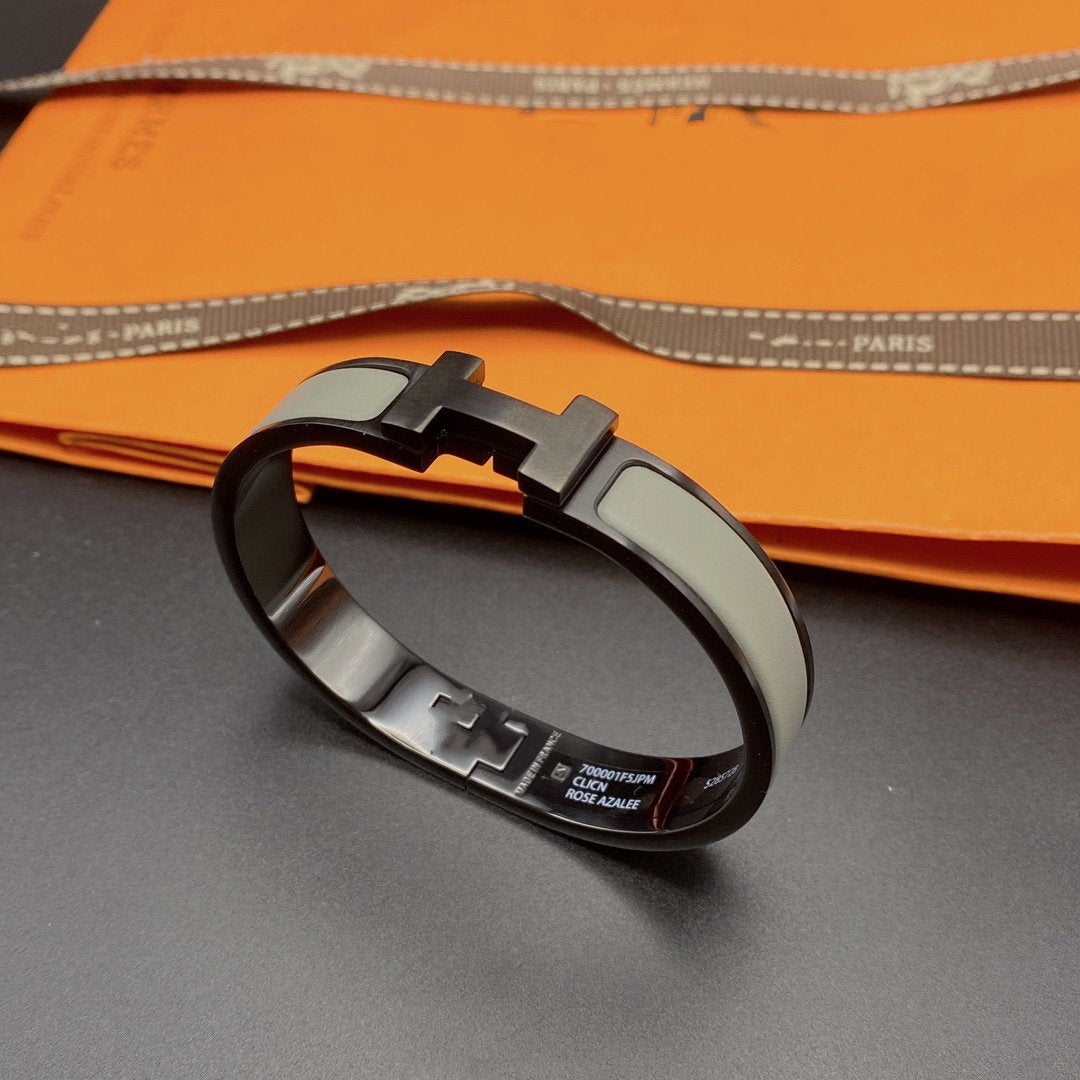 [Everoly JW]CLIC HM SO ブラックグレーブレスレット