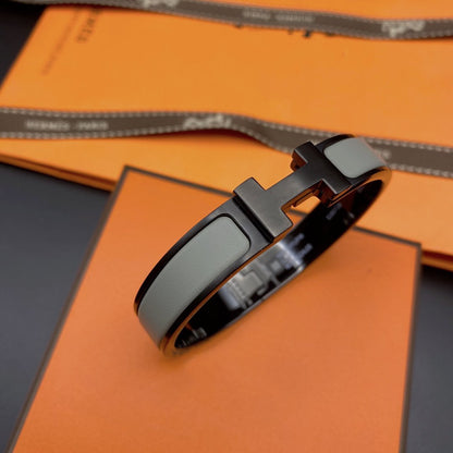 [Everoly JW]CLIC HM SO ブラックグレーブレスレット