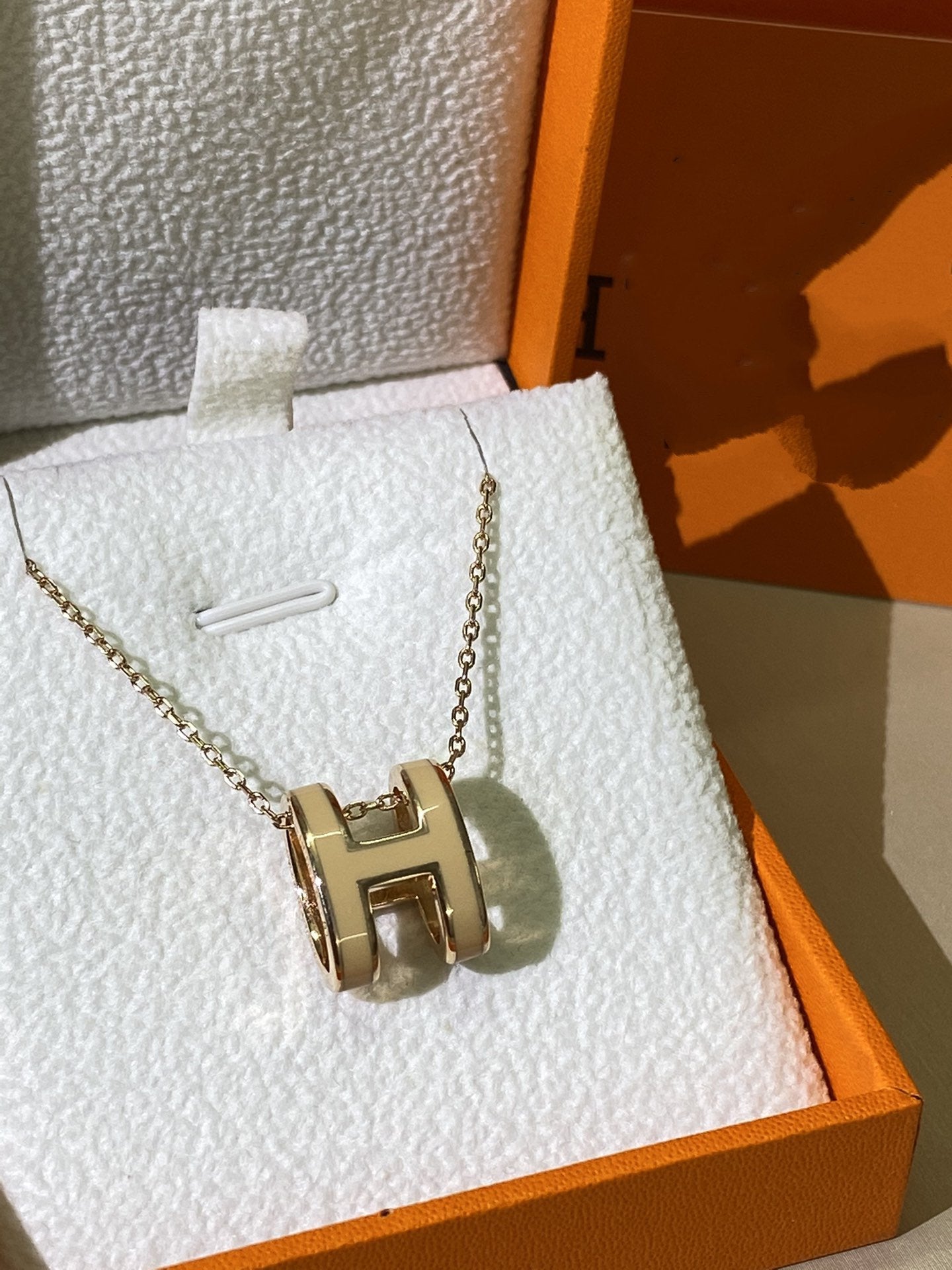 [Everoly JW]HM CLIC GELBE EMAILLE GOLD HALSKETTE