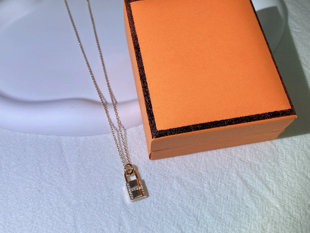 [Everoly JW]HM ADVANCED NICHE LOCK HEAD HALSKETTE DIAMANTEN