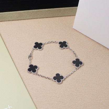 [Everoly JW]  CLOVER 5 MOTIF ONYXS BRACELET COLLECTION