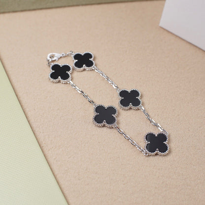 [Everoly JW]  CLOVER 5 MOTIF ONYXS BRACELET COLLECTION