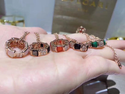 [OLIVIA]SERPENTI PEDANT DIAMOND NECKLACE