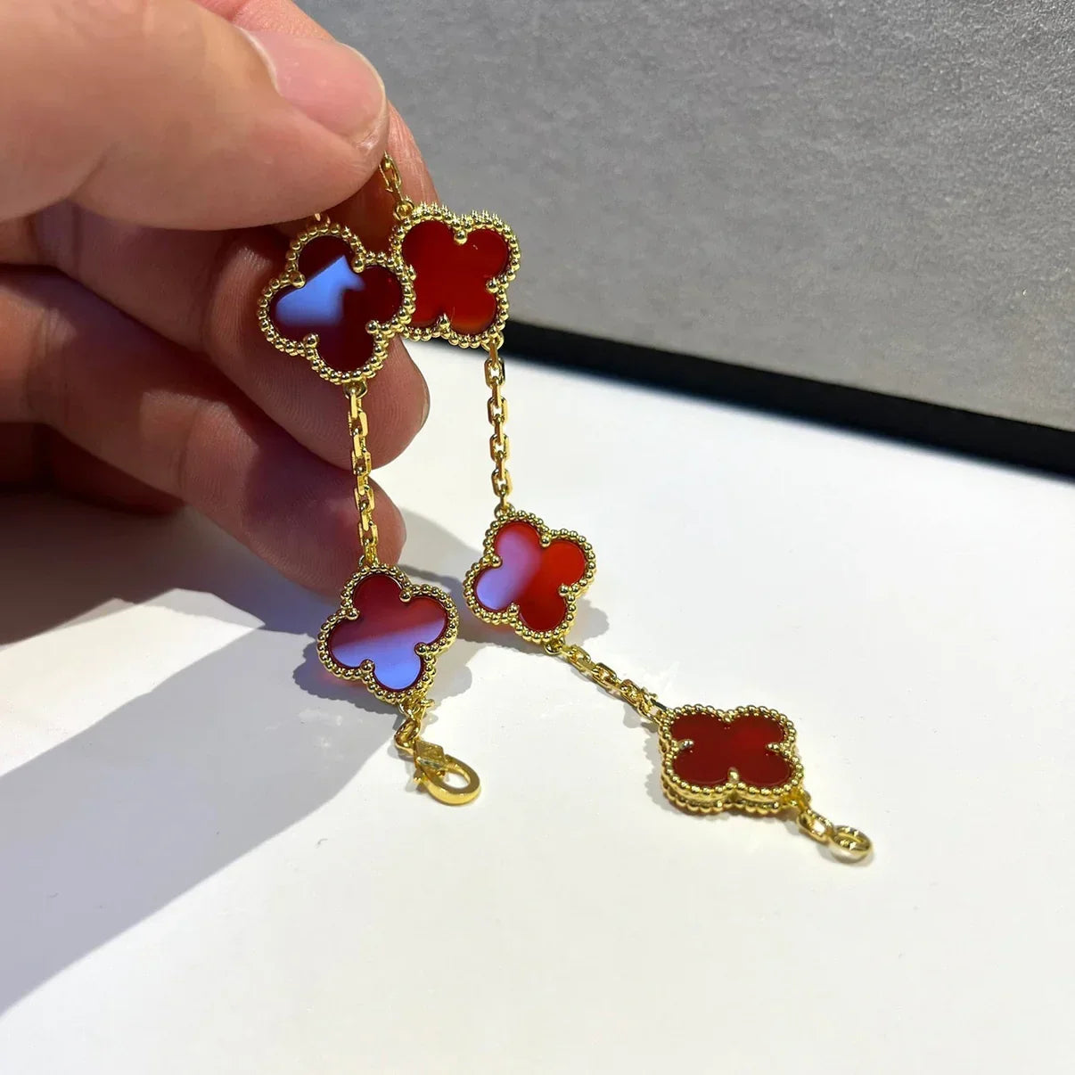 [Everoly JW]  CLOVER 5 MOTIF RED CORNELIAN BRACELET COLLECTION