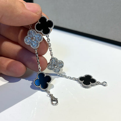 [Everoly JW]  CLOVER 5 MOTIF ONYXS BRACELET COLLECTION