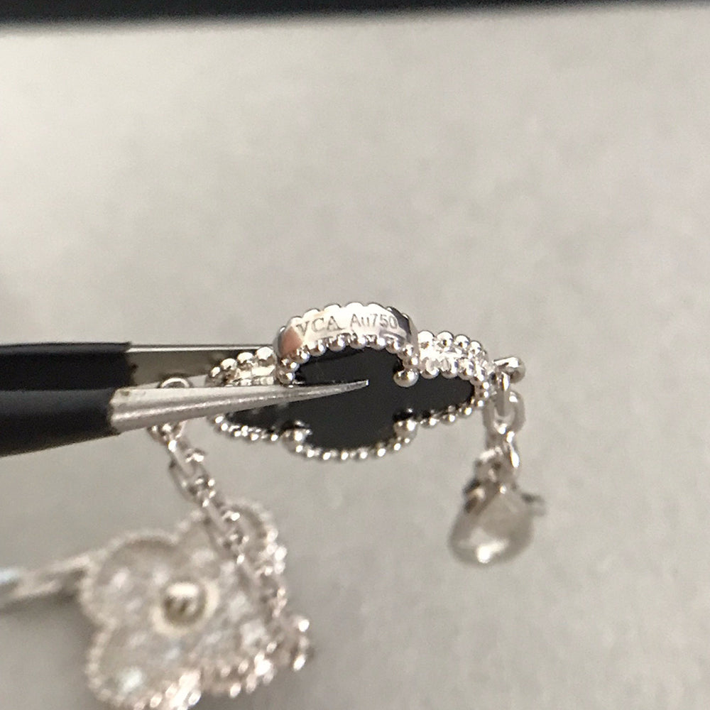 [Everoly JW]  CLOVER 5 MOTIF ONYXS BRACELET COLLECTION