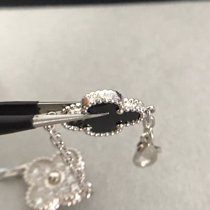 [Everoly JW]  CLOVER 5 MOTIF ONYXS BRACELET COLLECTION