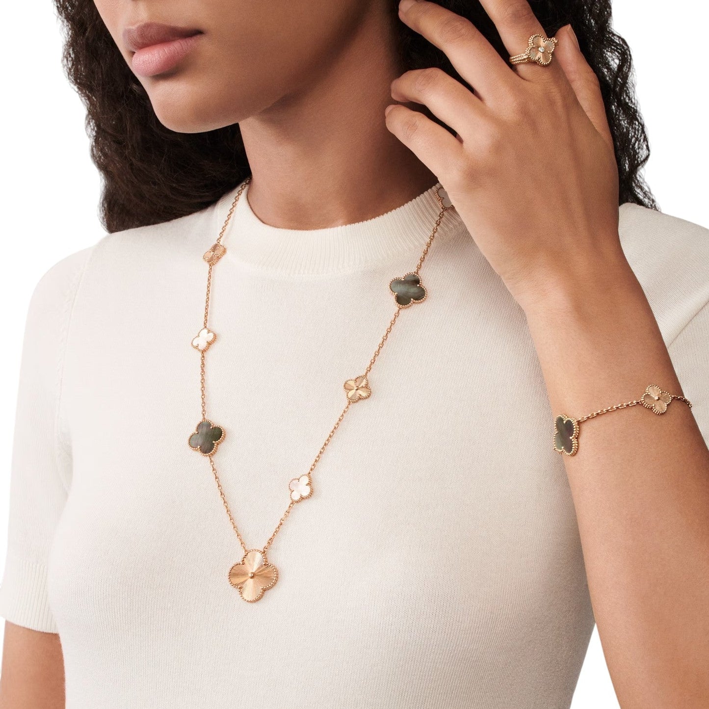 [Everoly JW]DETACHABLE CLOVER 15(11+4) FLOWER ROSE GOLD NECKLACE SET