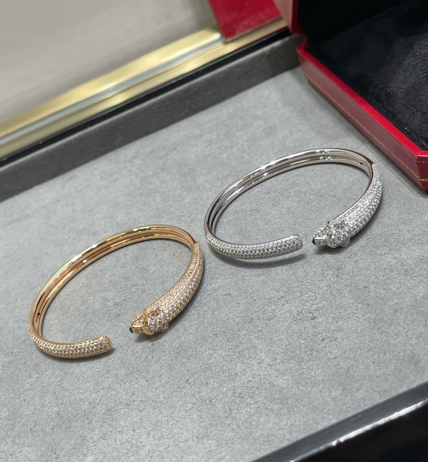 [Everoly JW]パンテール フルダイヤモンド オープンブレスレット